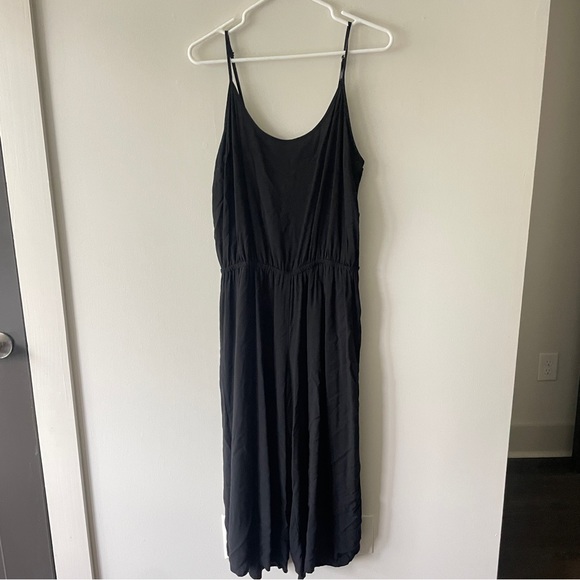 Black Capri Jumpsuit - Picture 2 of 4